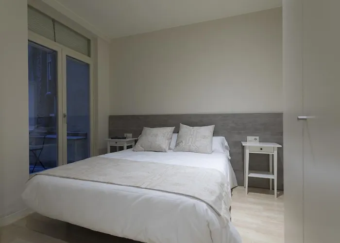 Bravissimo Cort Reial-2a Apartman